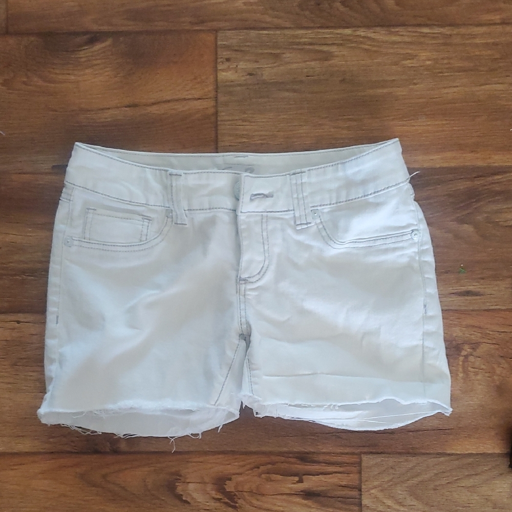 🌟 Seven7 Denim Shorts – Size 8